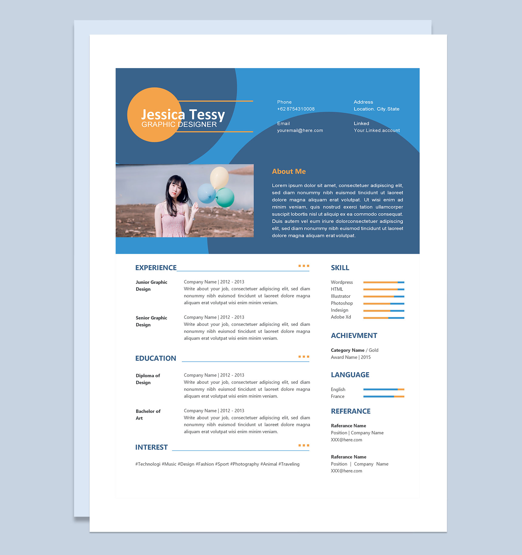 蓝色欧美大气图形设计师求职简历Word模板