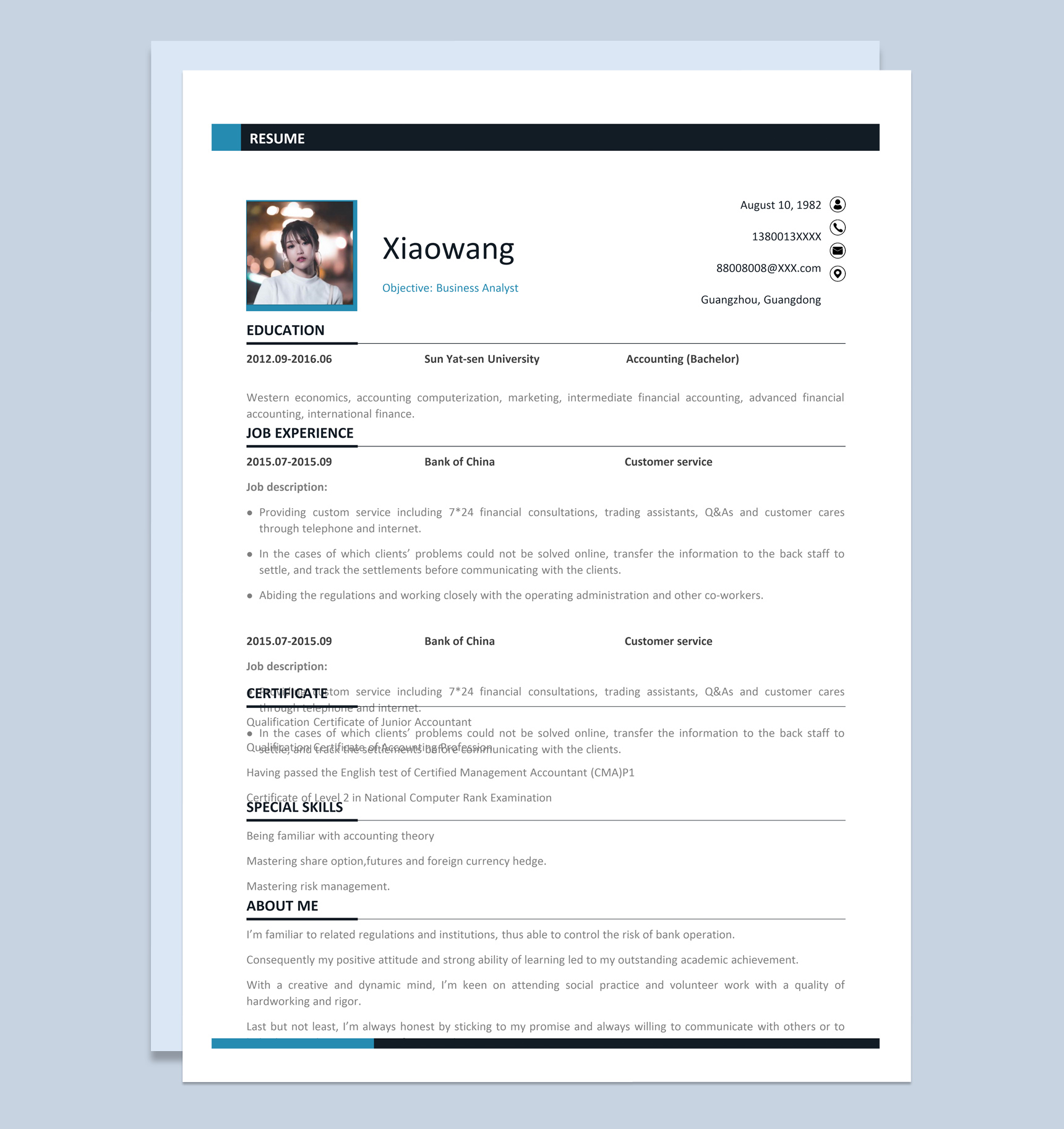 黑色商务风格商业分析师英文个人简历Word模板