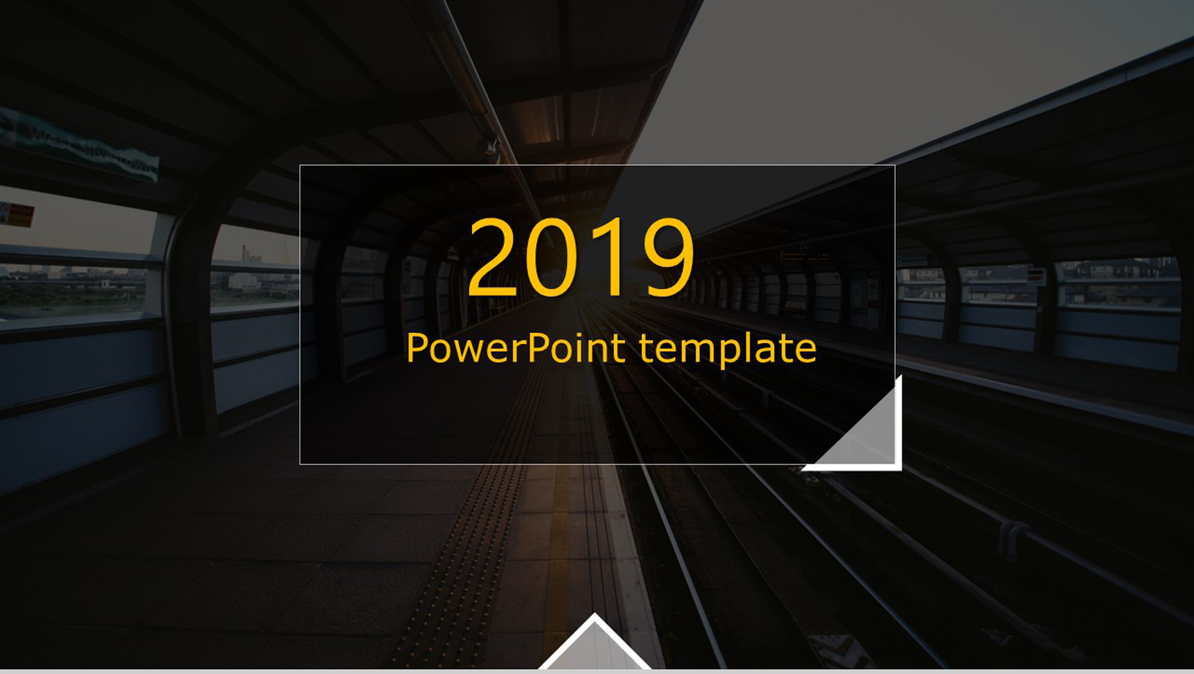 黑底欧美风工作总结年终汇报PPT模板